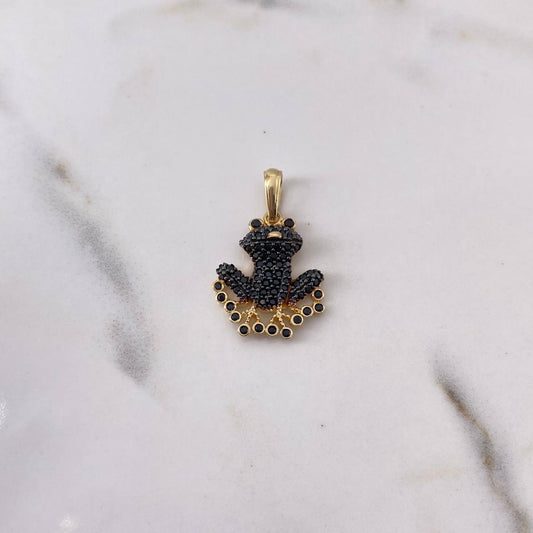 Dije Rana 2.75gr / 2.6cm / Circones Negros Dos Oros Negro Amarillo 18K $