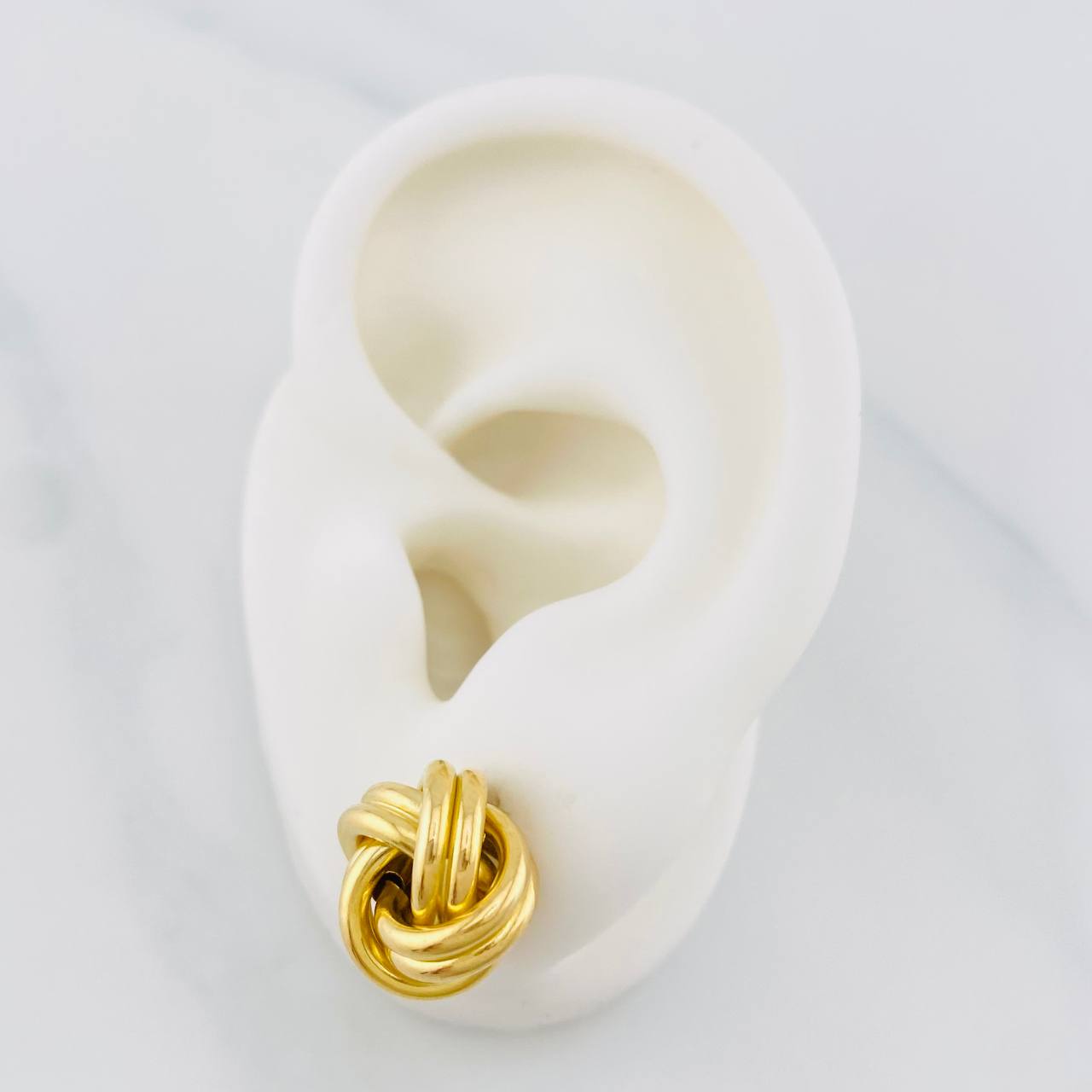 Topos Nudo 2.2g / 12.5mm Oro Amarillo 18K