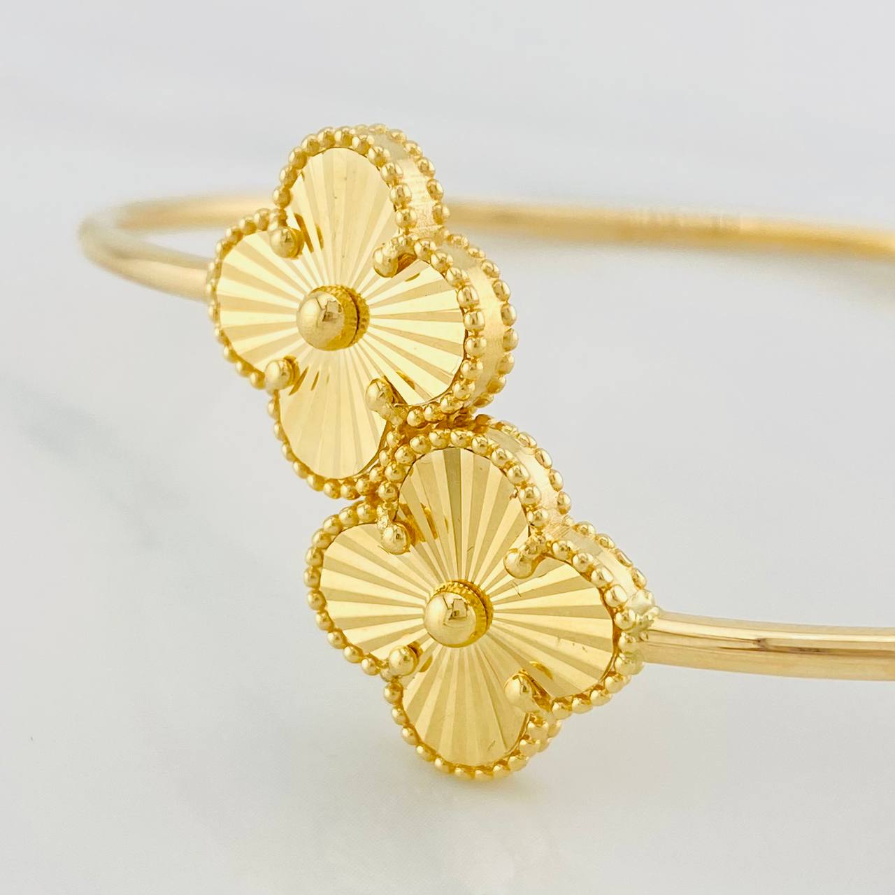 Pulso Aro Trebol 7.4g / 18cm / 2mm Oro Amarillo 18K