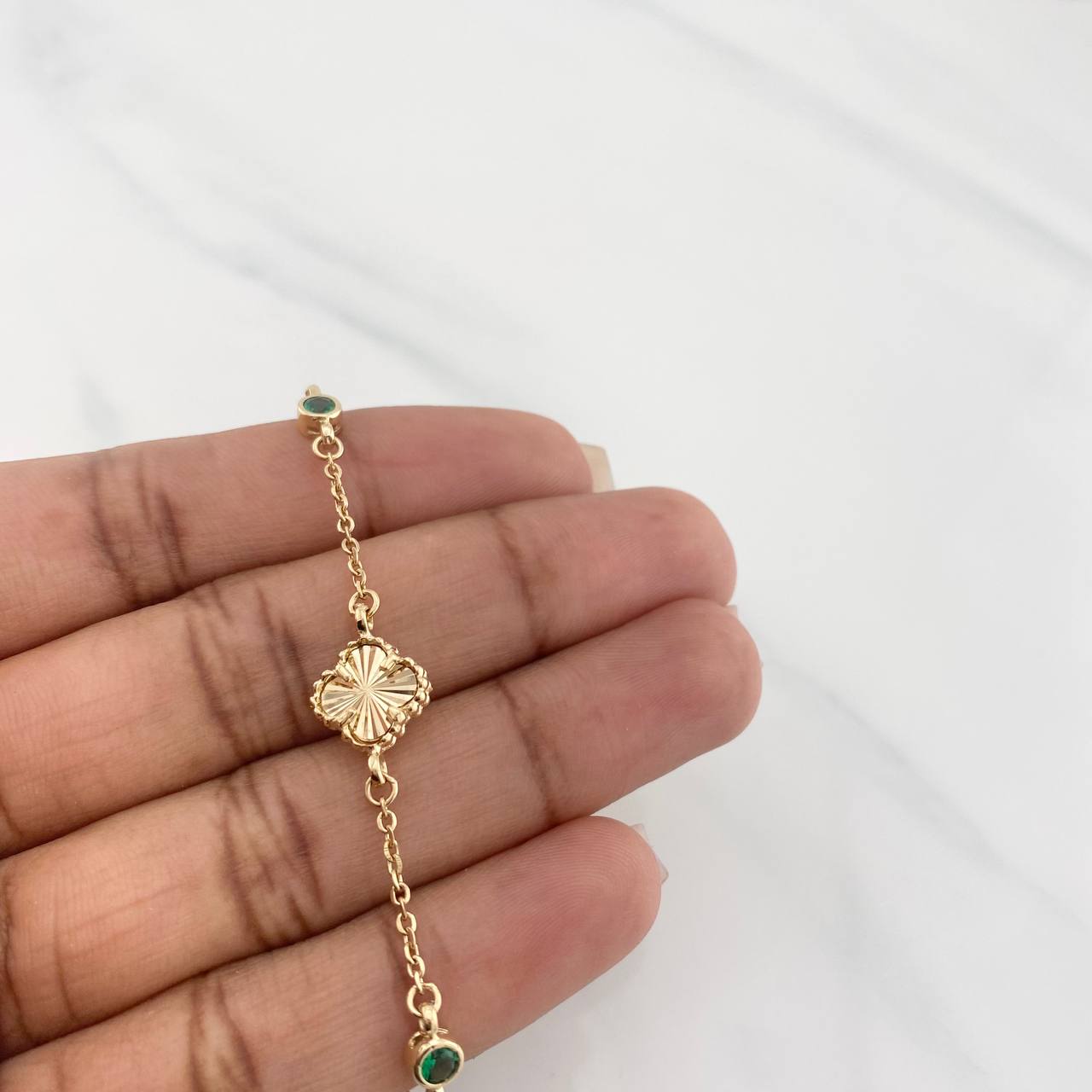 Pulso Trebol Aro Seguido 3g / 18.5cm / 0.87mm Oro Amarillo 18K