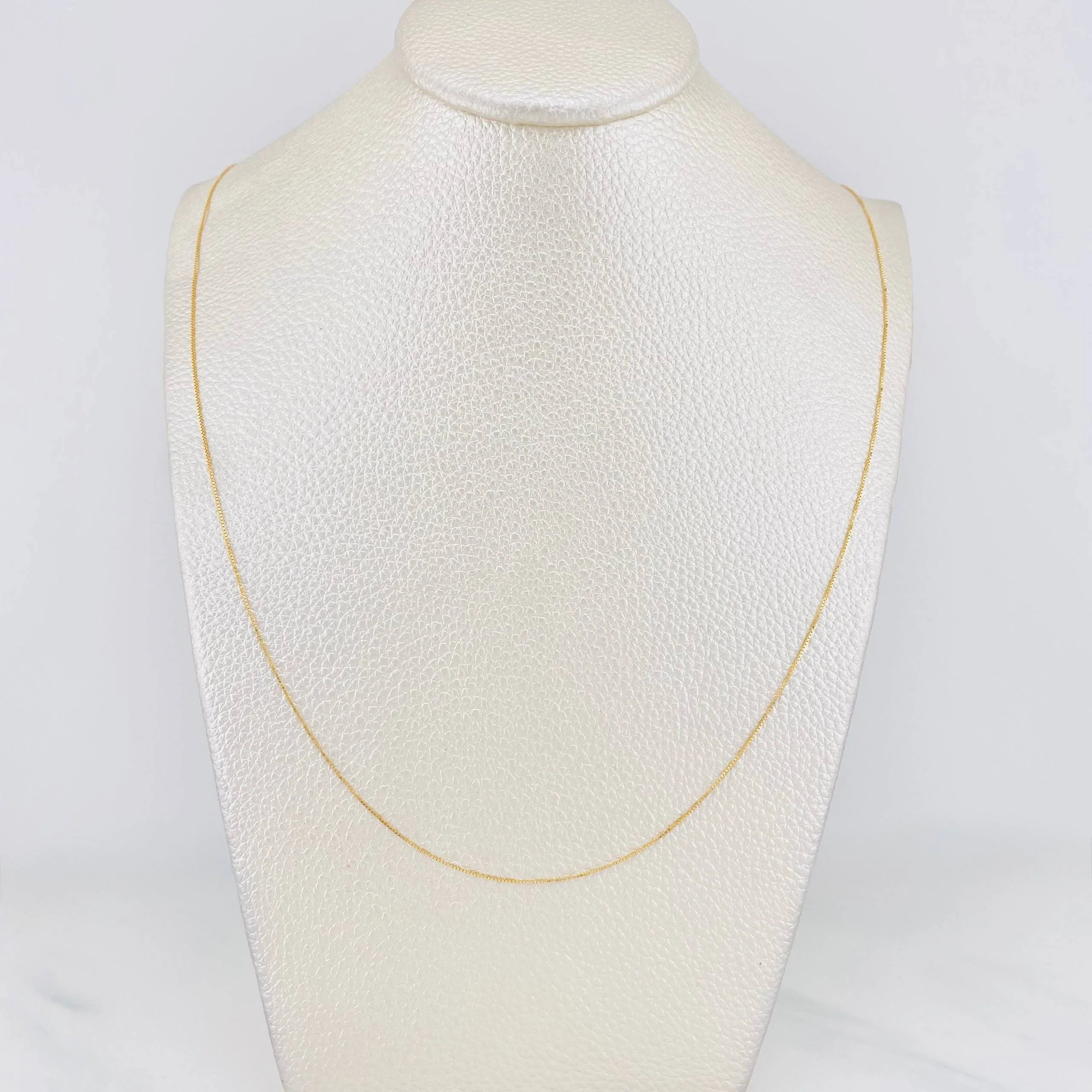 Cadena Veneciana 1.6g / 45cm / 0.7mm Oro Amarillo 18K