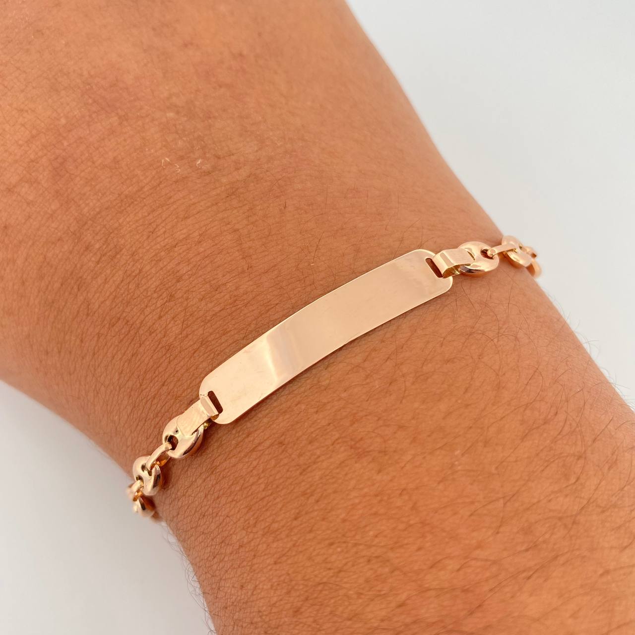 Pulso GC 4gr / 18cm / 4.8mm Placa Rectangular Lisa Oro Rosa 18K $