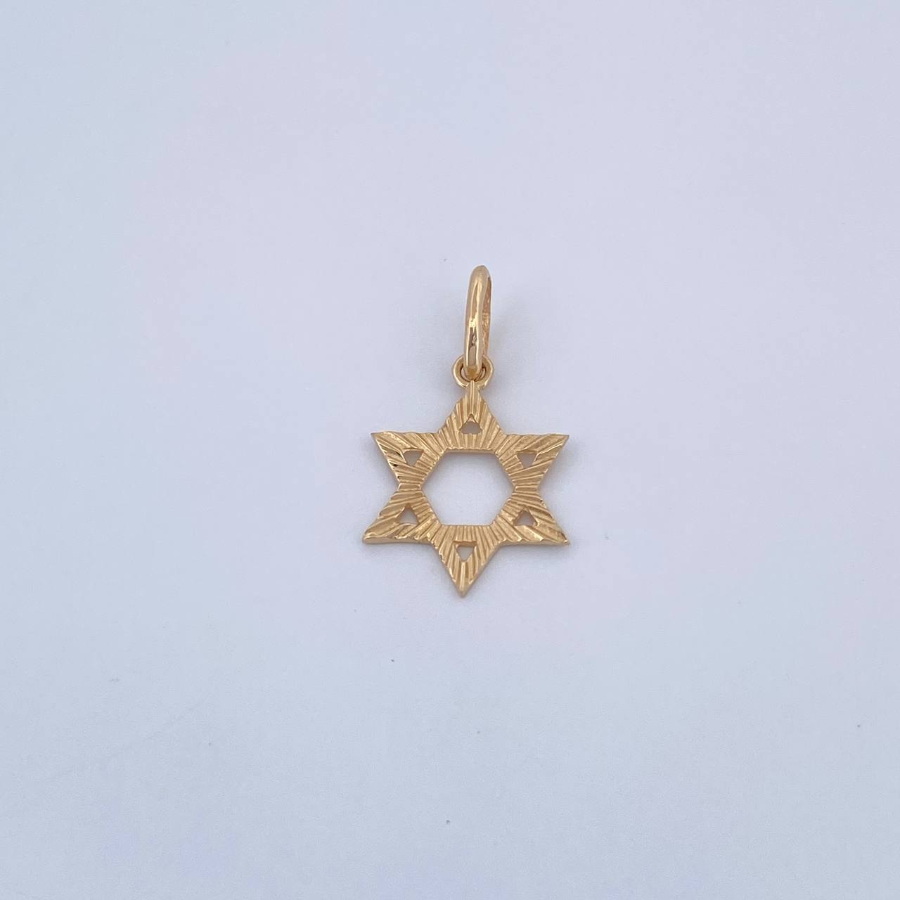 Dije Estrella De David 0.8gr / 2.3cm / Diamantada Oro Amarillo 18K &
