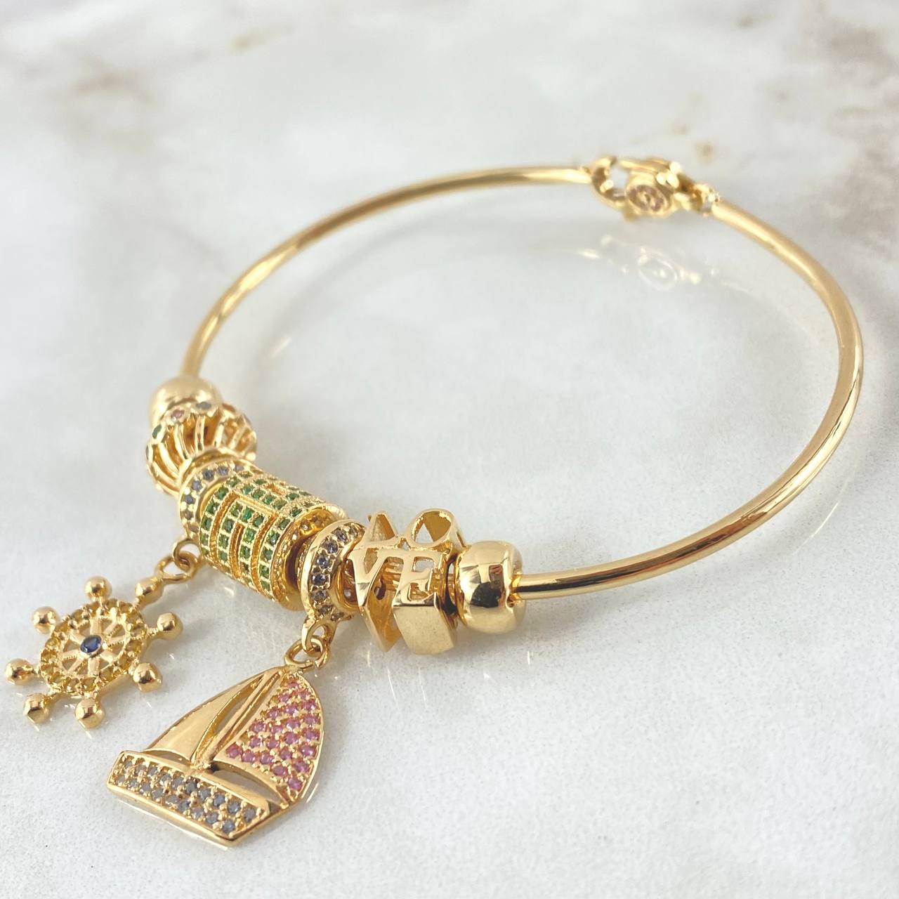 Pulso Aro Dijes 17.35gr / 19cm / Oro 18K *