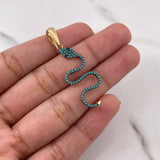 Dije Serpiente 1.95gr / 4cm / Circones Negros Verdes Dos Oros Negro Amarillo 18K $