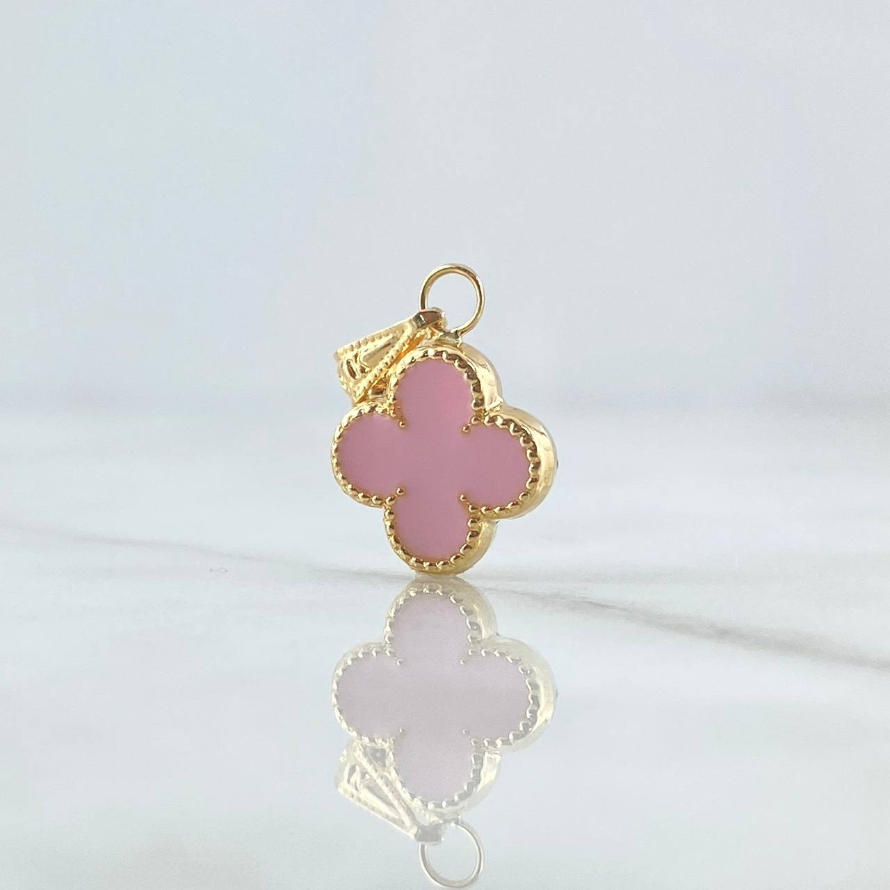 Dije Trebol VCyA 0.8gr / 2.2cm / Resina Rosada Punteado Cargador Bordeado Oro Amarillo 18K ©