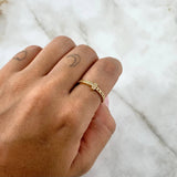 Anillo Medio Cubano T 2gr / T5 1/2 / Circones Blancos Oro Amarillo 18K ©