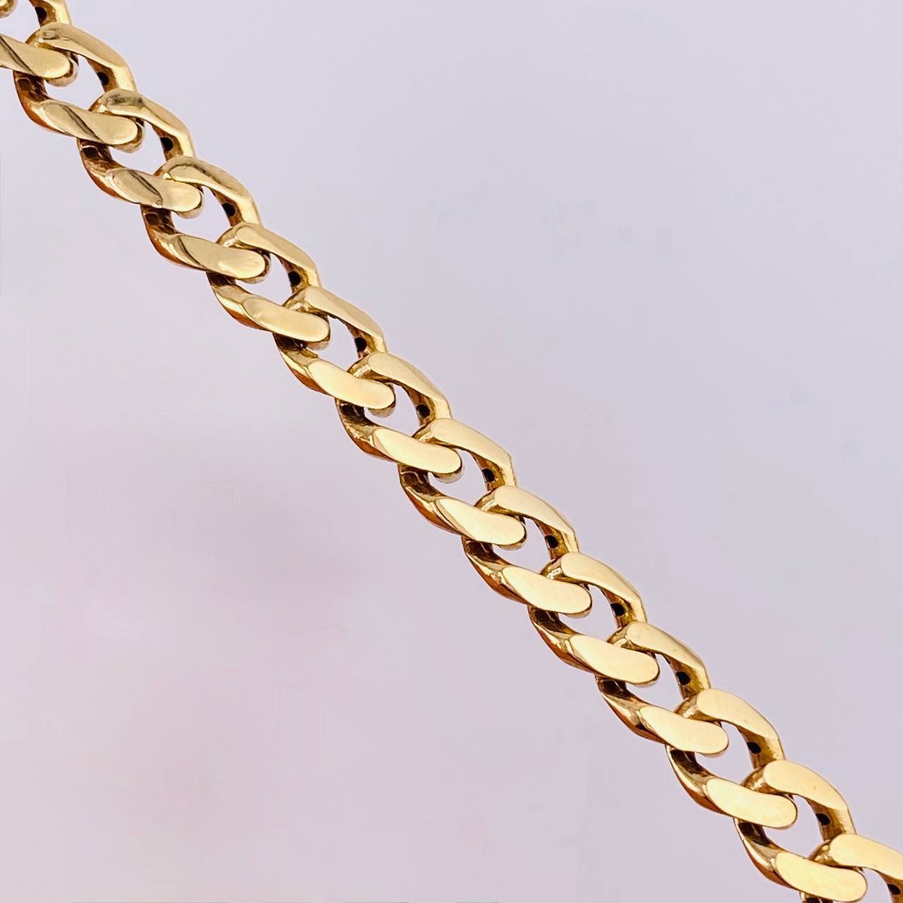 Cadena Cubana 19.65 g / 58.2 cm / 5.9 mm Oro Amarillo 18K