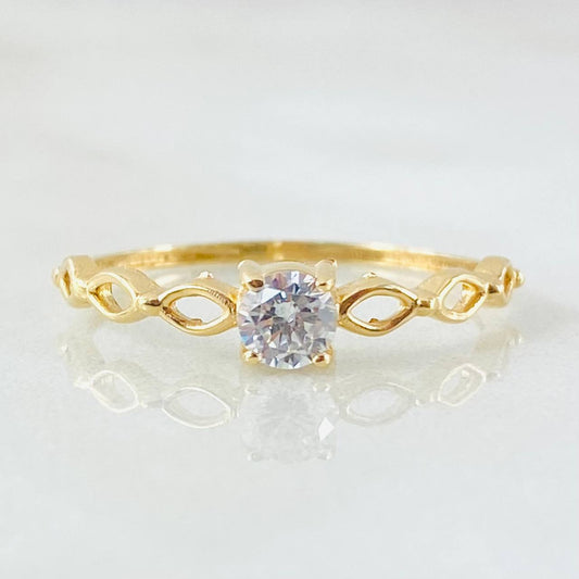 Anillo Solitario Líneas Intercaladas 1gr / T4 1/2 / Oro Amarillo 18K *