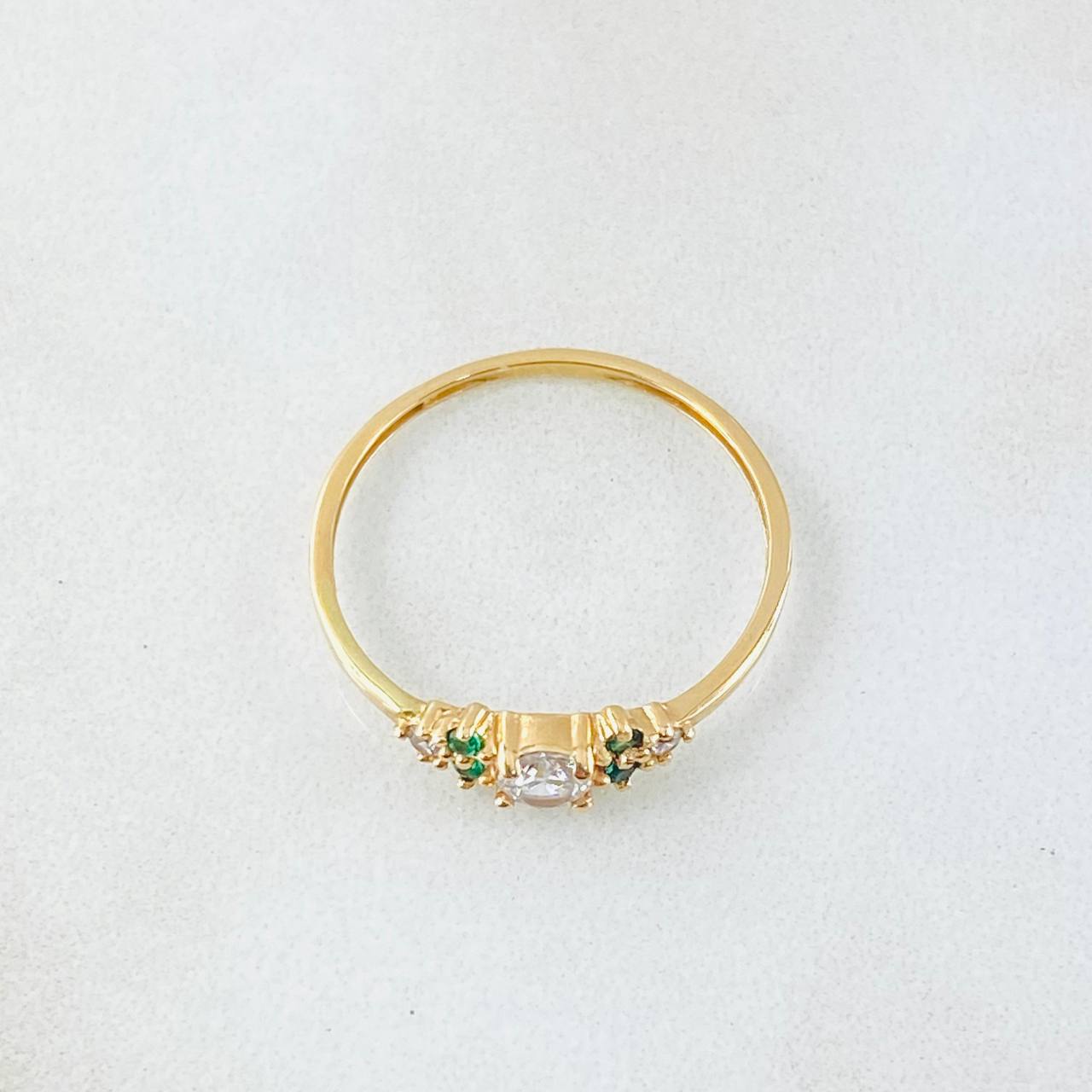 Anillo Solitario Trío Chispa 1.05gr / T5 1/4 / Oro Amarillo 18K *