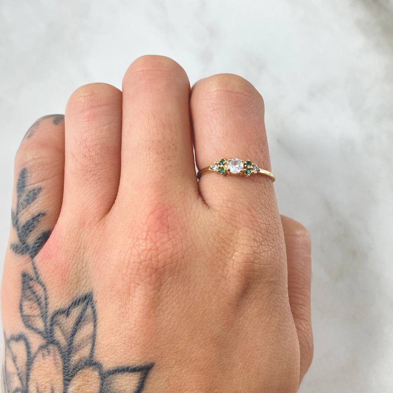 Anillo Solitario Trío Chispa 1gr / T6 / Oro Amarillo 18K *