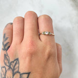 Anillo Solitario Trío Chispa 1gr / T6 / Oro Amarillo 18K *