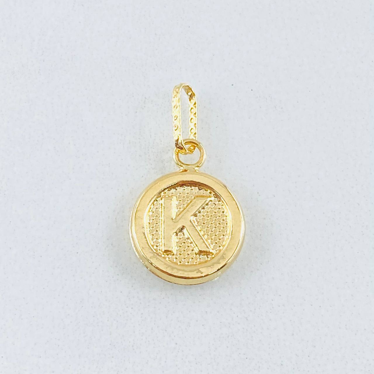 Dije Letra K 0.6gr / 2cm / Oro Amarillo 18K ©