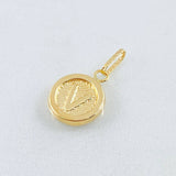 Dije Letra V 0.55gr / 1.9cm / Oro Amarillo 18K