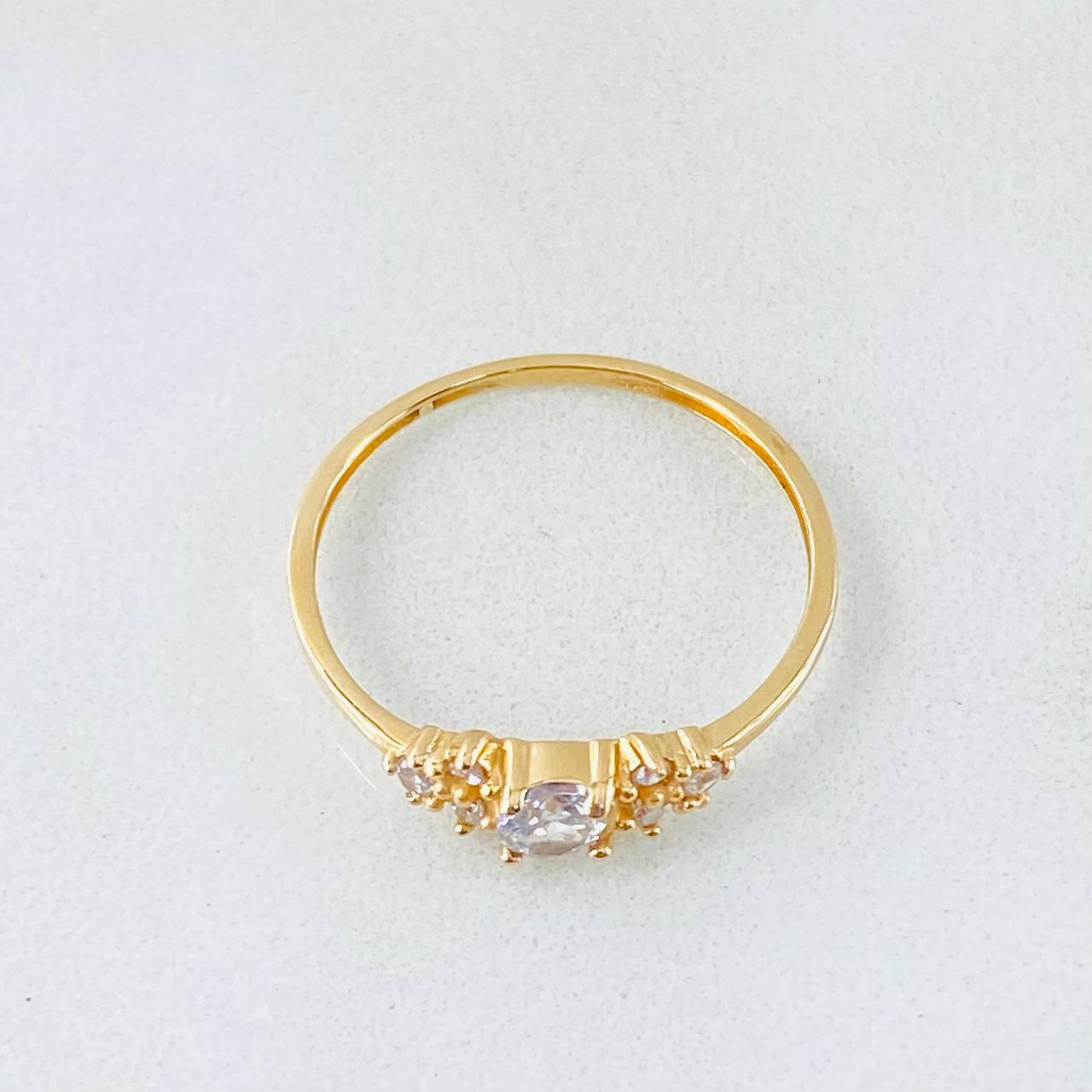 Anillo Solitario Trío Chispa 1.05gr / T5 1/4 / Oro Amarillo 18K *