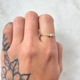 Anillo Solitario Trío Chispa 1.05gr / T5 1/4 / Oro Amarillo 18K *