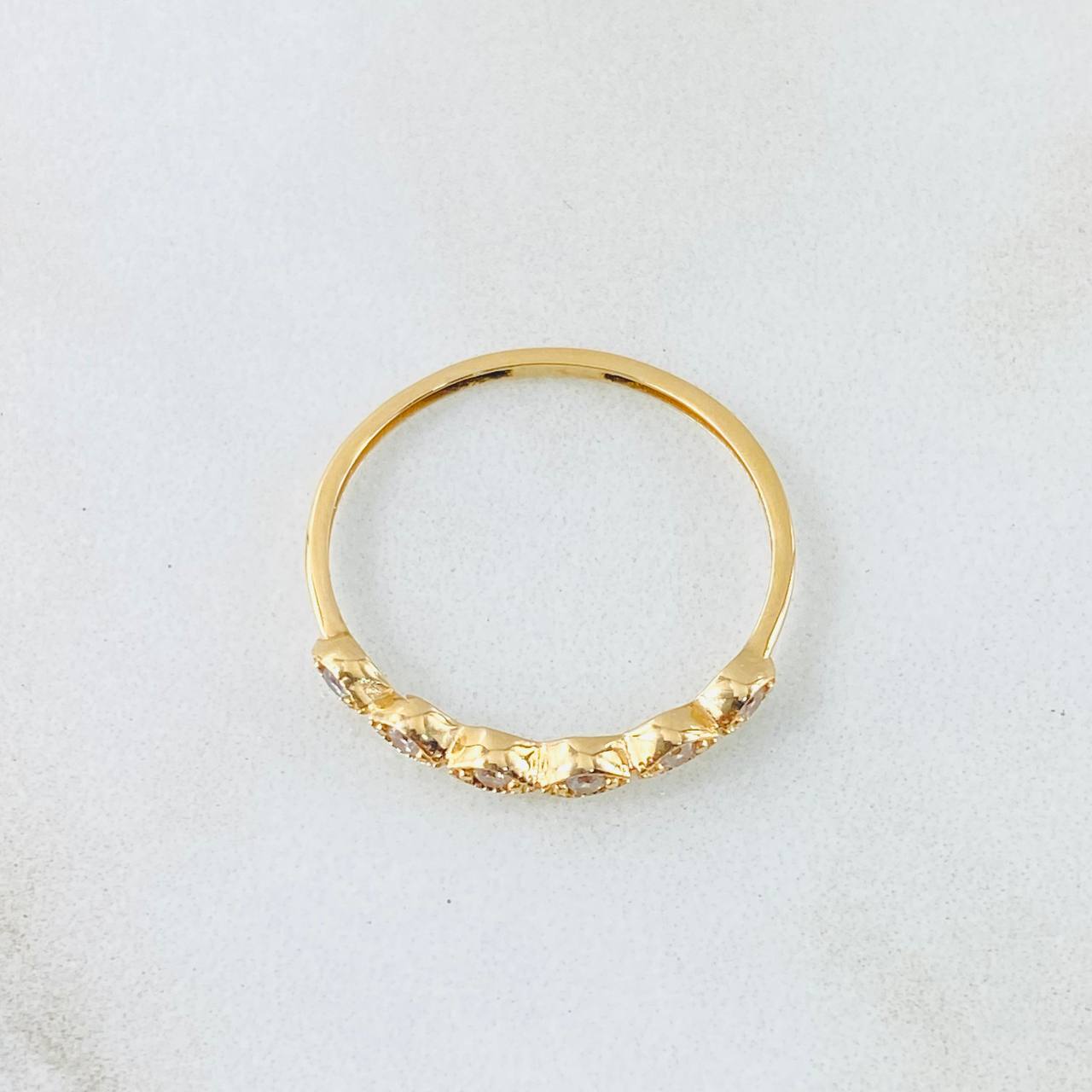 Anillo Línea De Ojos 1gr / T7 / Oro Amarillo 18K *
