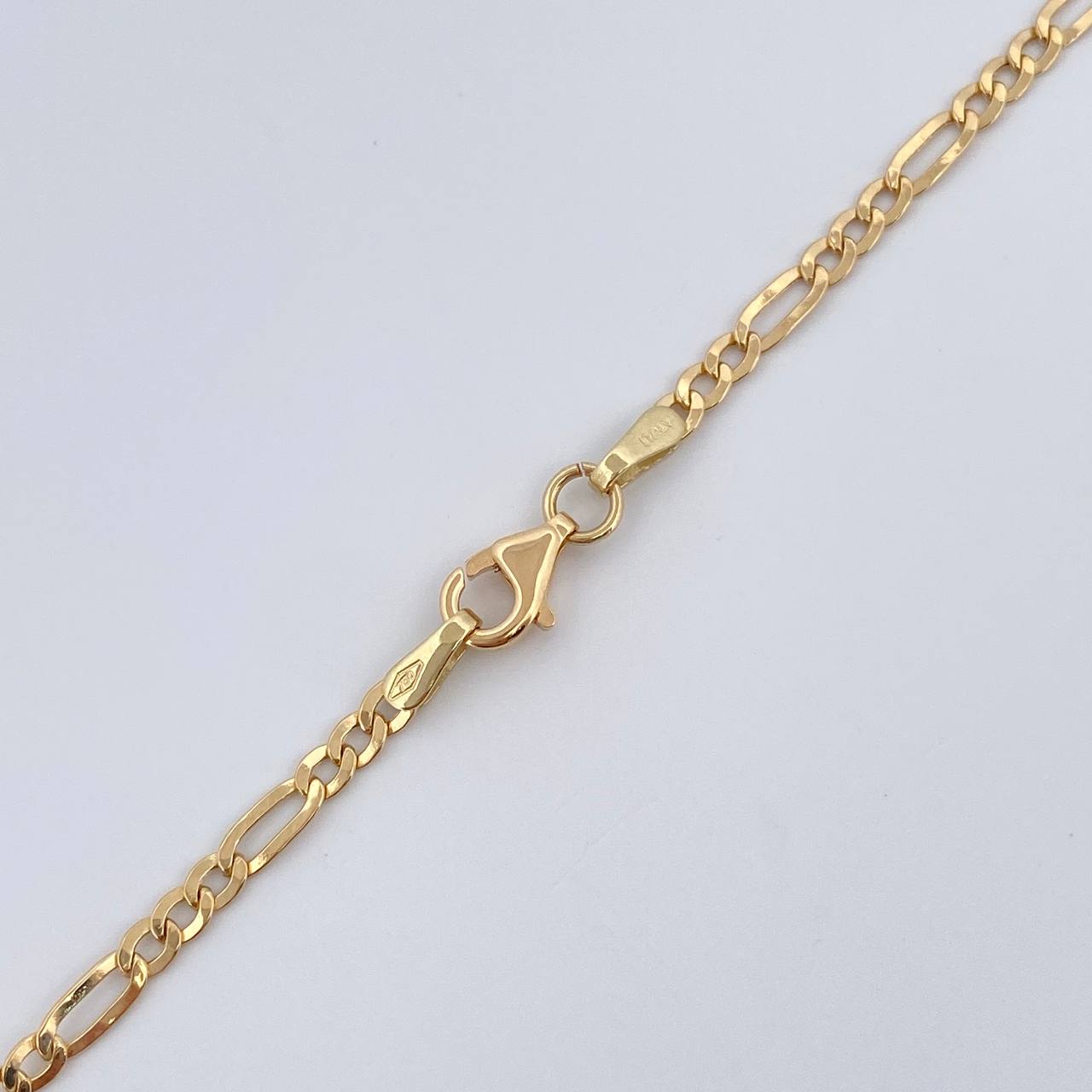 Cadena Figaro 2.85gr / 50cm / +1 Oro 18K &