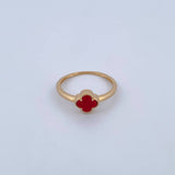 Anillo Trebol  1.85gr / T6 3/4 / Piedra Roja Oro Amarillo 18K &
