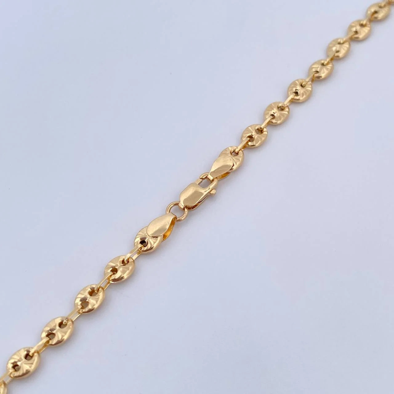 Cadena GC 12.15gr / 58.5cm / 4mm Oro Amarillo 18K $