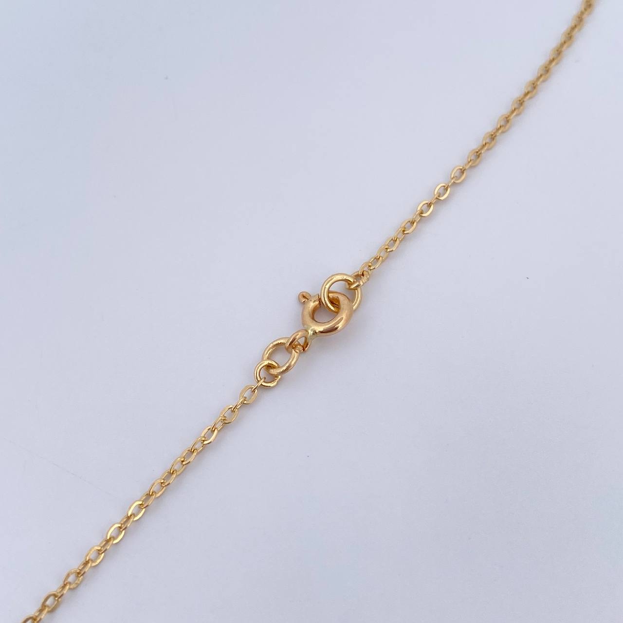 Cadena Aro Seguido Letra C Corazones 3.7gr / 45.7cm / 3mm Bolas Diamantadas Rojo Verde Azul Amarillo Oro Amarillo 18K &