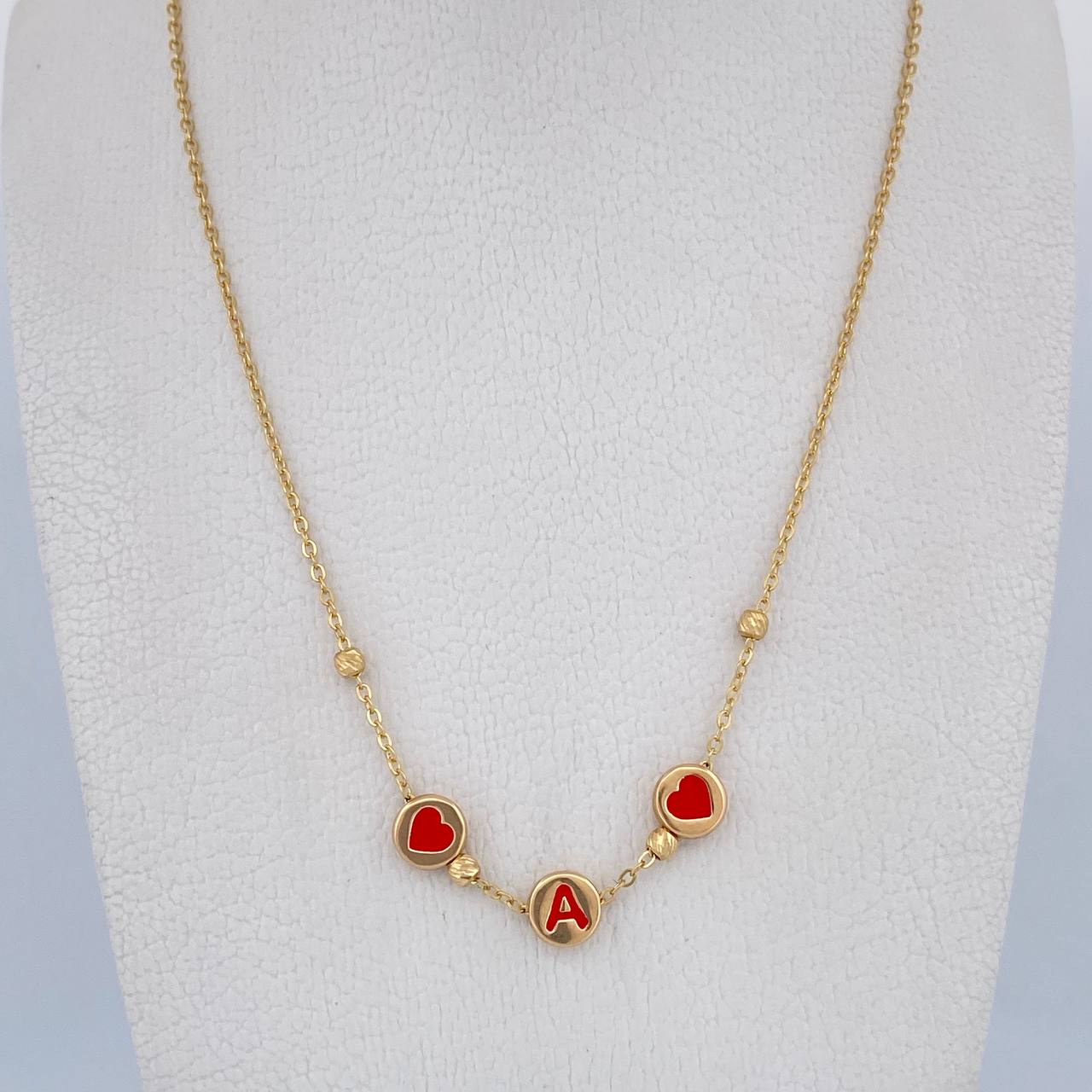 Cadena Aro Seguido Letra A Corazones 3.65gr / 46.6cm / 3mm Bolas Diamantadas Verde Rojo Oro Amarillo 18K &