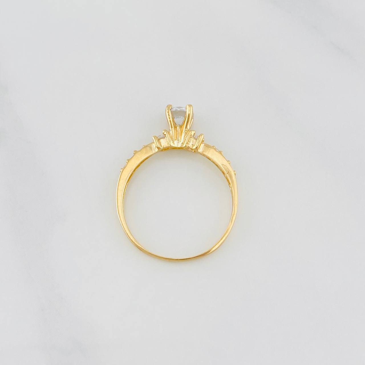 Anillo Solitario Churumbela 1.8g / T6 1/2 Oro Amarillo 18K