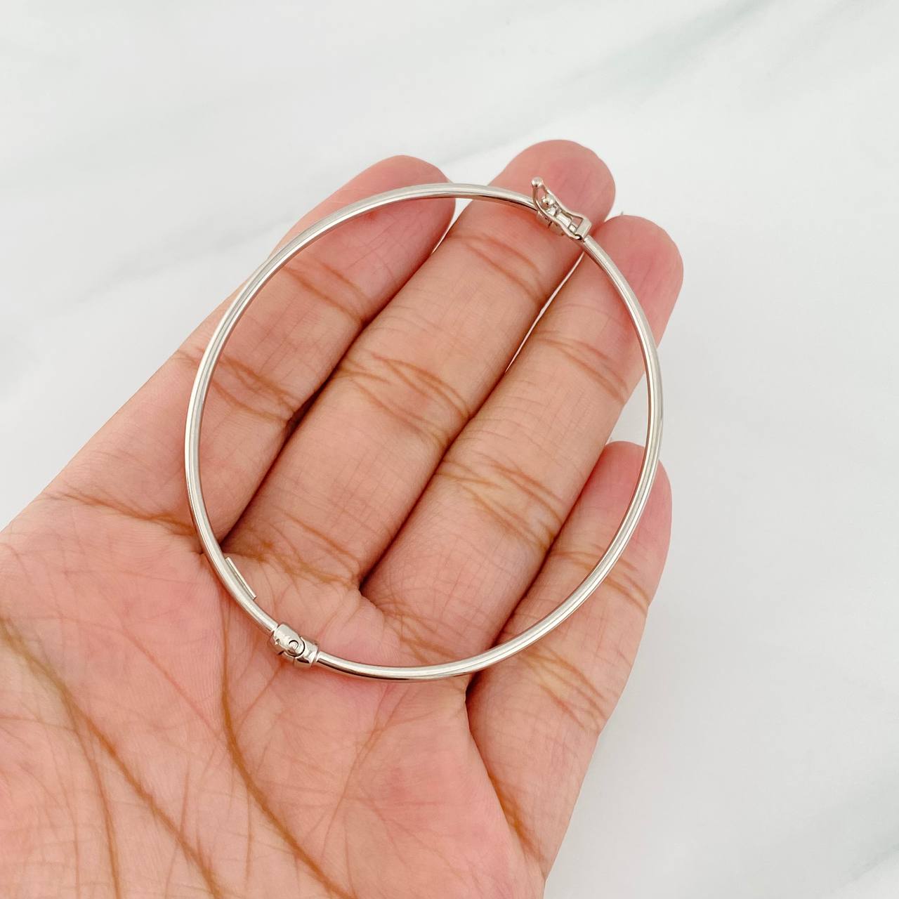 Pulso Aro Liso 3g / 19cm / 1.8mm Oro Blanco 18K
