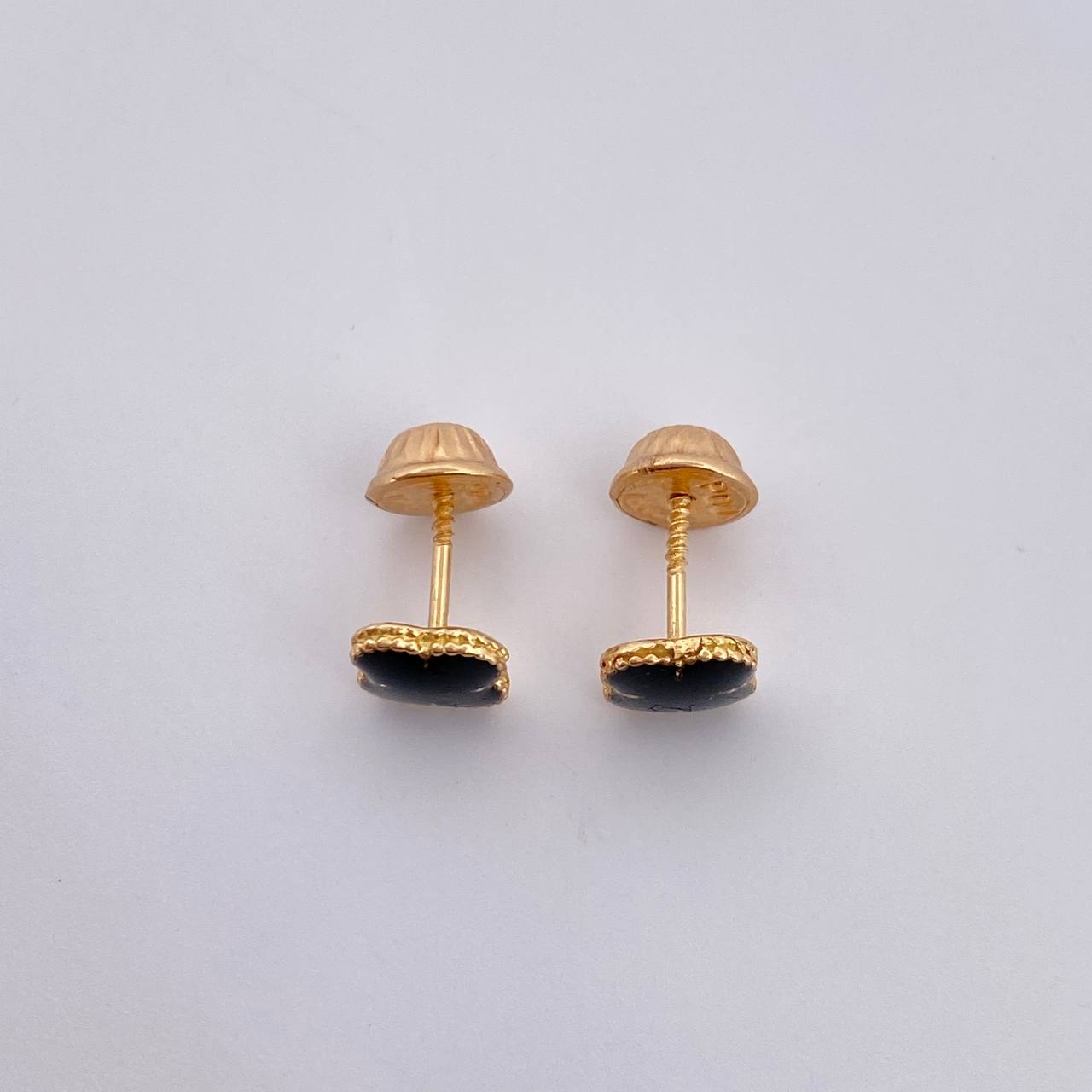 Topos Trebol 0.95gr / 5.5mm Resina Negra Oro Amarillo 18K &