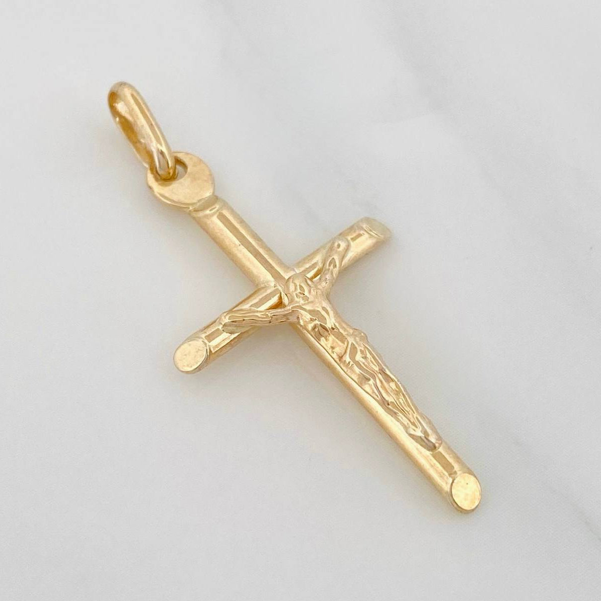 Dije Cruz Cristo 1.65g / 3.5cm Oro Amarillo 18K