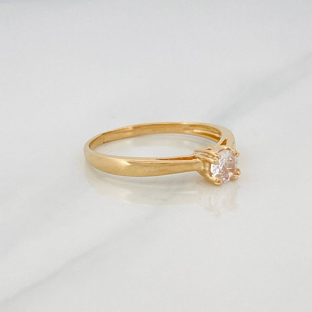 Anillo Solitario 2.2g / T8 1/2 Oro Amarillo 18K