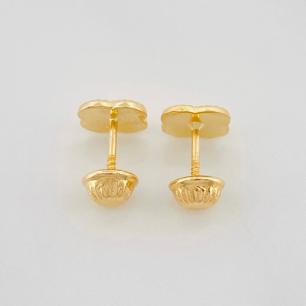 Topos Trebol Diamantado 0.75g / 6.72mm Oro Amarillo 18K