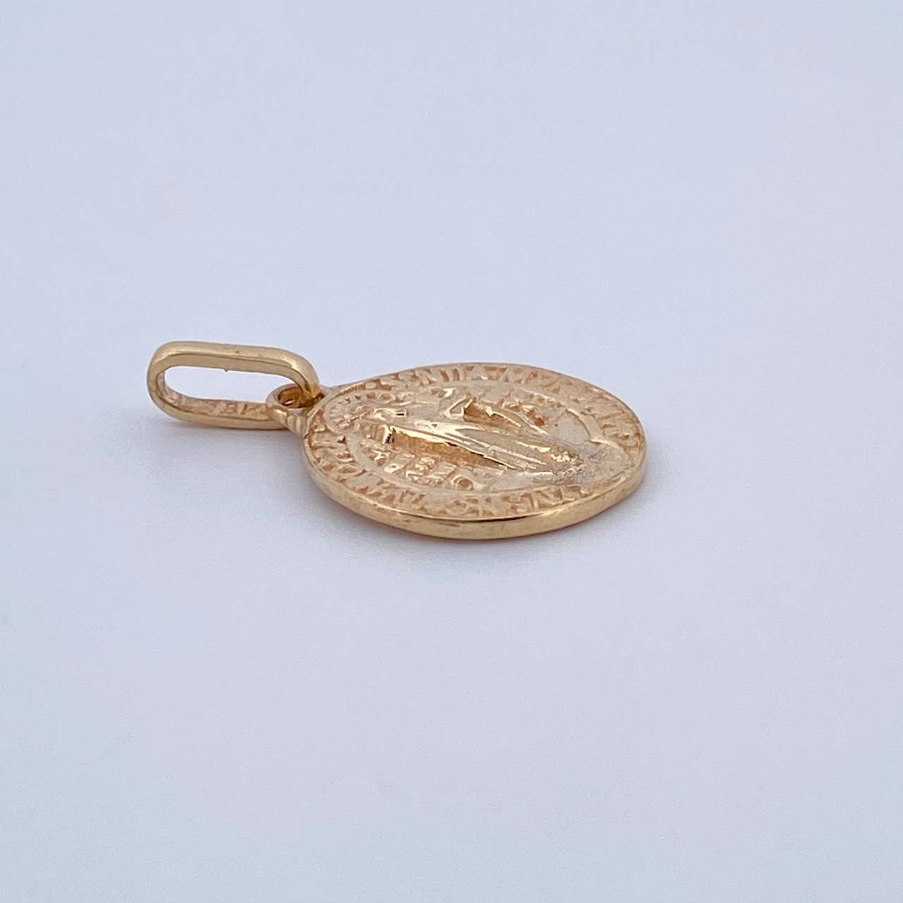 Dije San Benito 2.4gr / 2.1cm / Oro 18K &