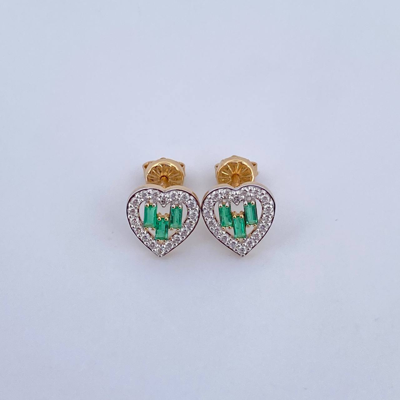 Topos Corazon 2.05gr / Esmeralda 28 Pts Diamante 30 Pts Dos Oros Amarillo Blanco 18K (Joya) &