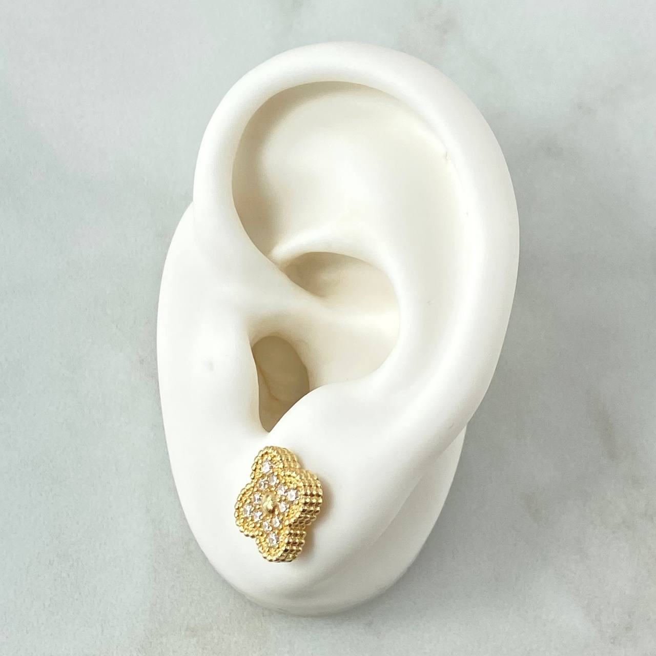 Topos Trebol VCyA  3.9gr / 1cm / Circones Blancos Punteado Oro Amarillo Nac.Esp. 18K