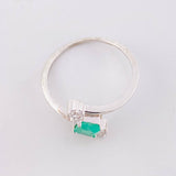 Anillo Abrazo Rombico Esmeralda 33pts 1.4g / T6 1/4 Plata 925