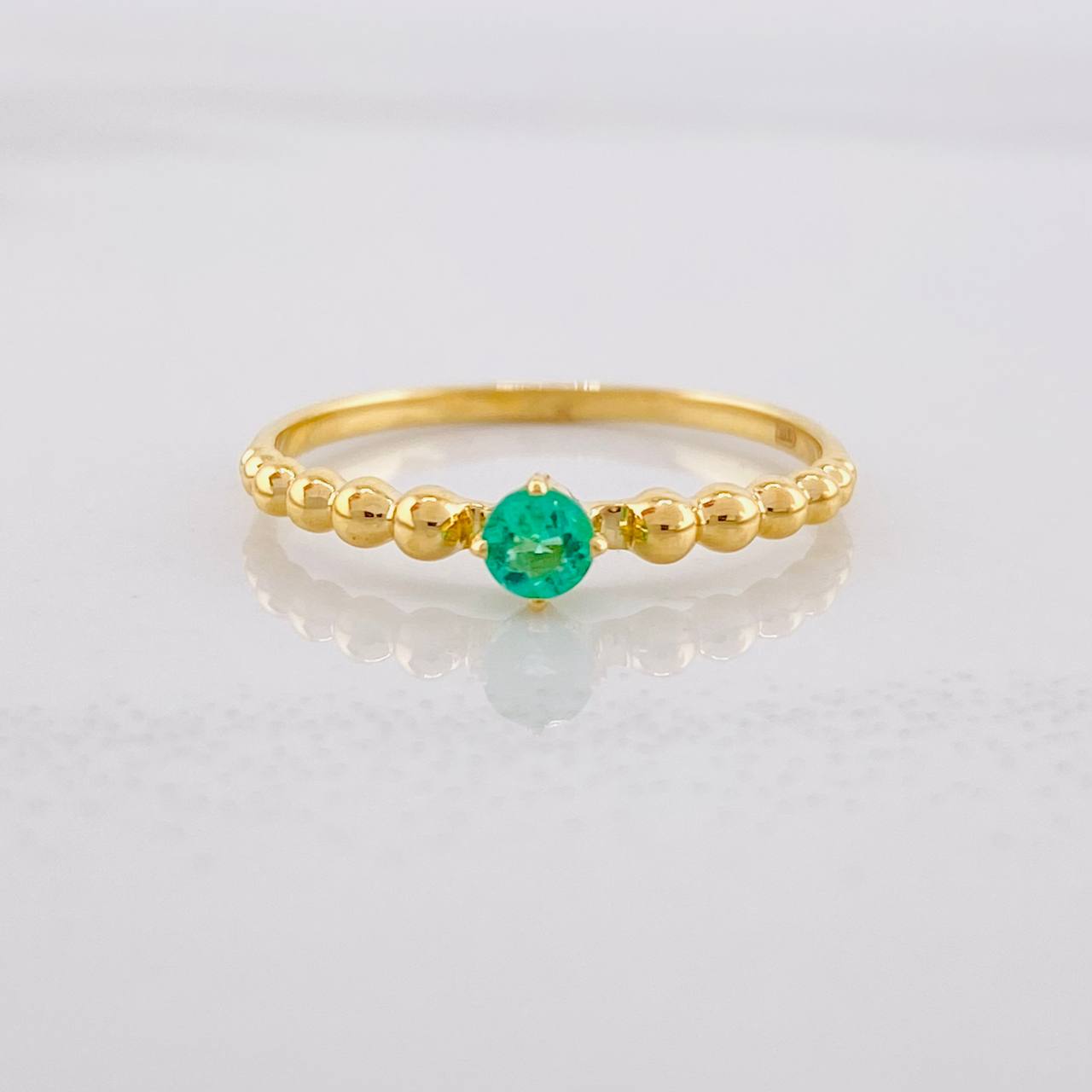 Anillo Solitario Burbujas Esmeralda 12pts 1.3 g / T6 1/4 Oro Amarillo 18K