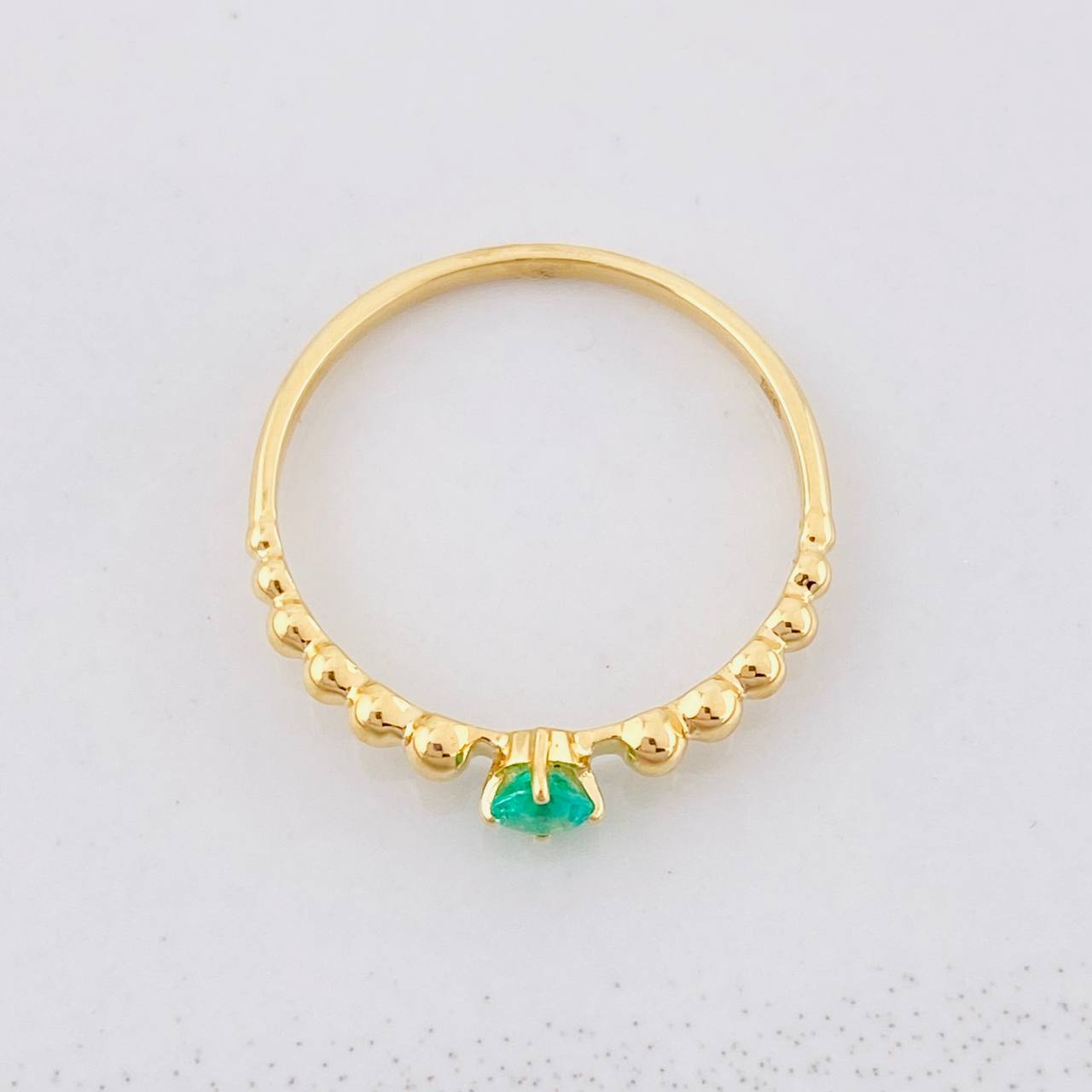 Anillo Solitario Burbujas Esmeralda 12pts 1.3 g / T6 1/4 Oro Amarillo 18K