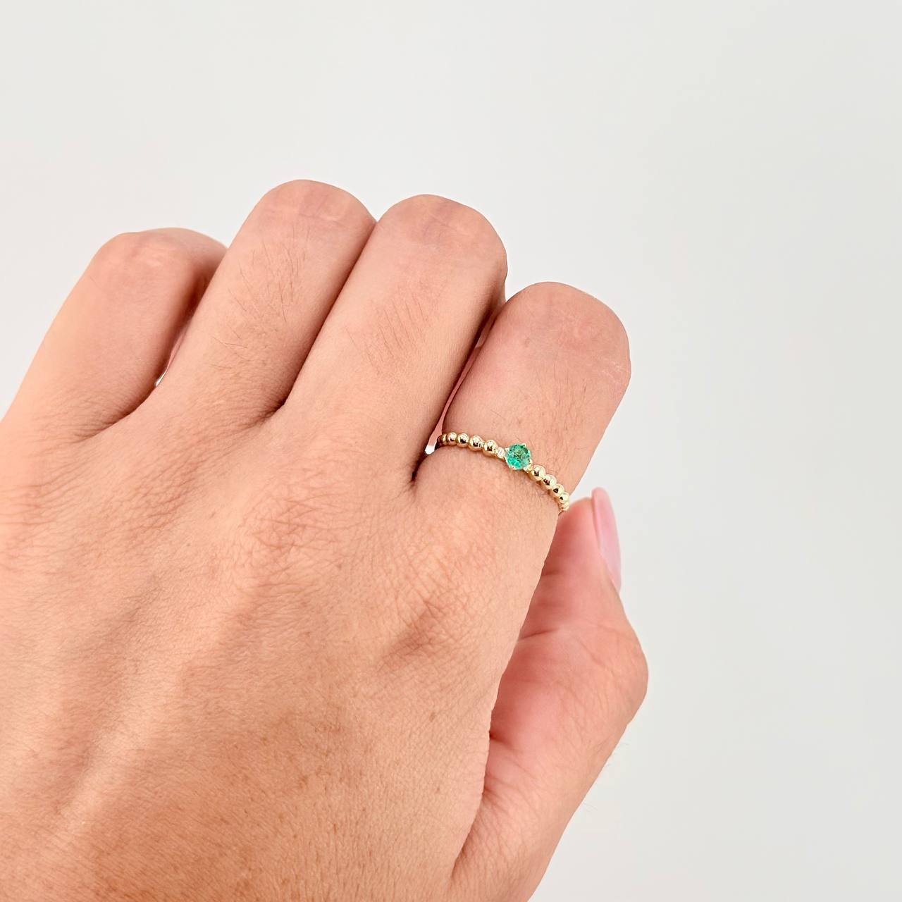 Anillo Solitario Burbujas Esmeralda 12pts 1.3 g / T6 1/4 Oro Amarillo 18K