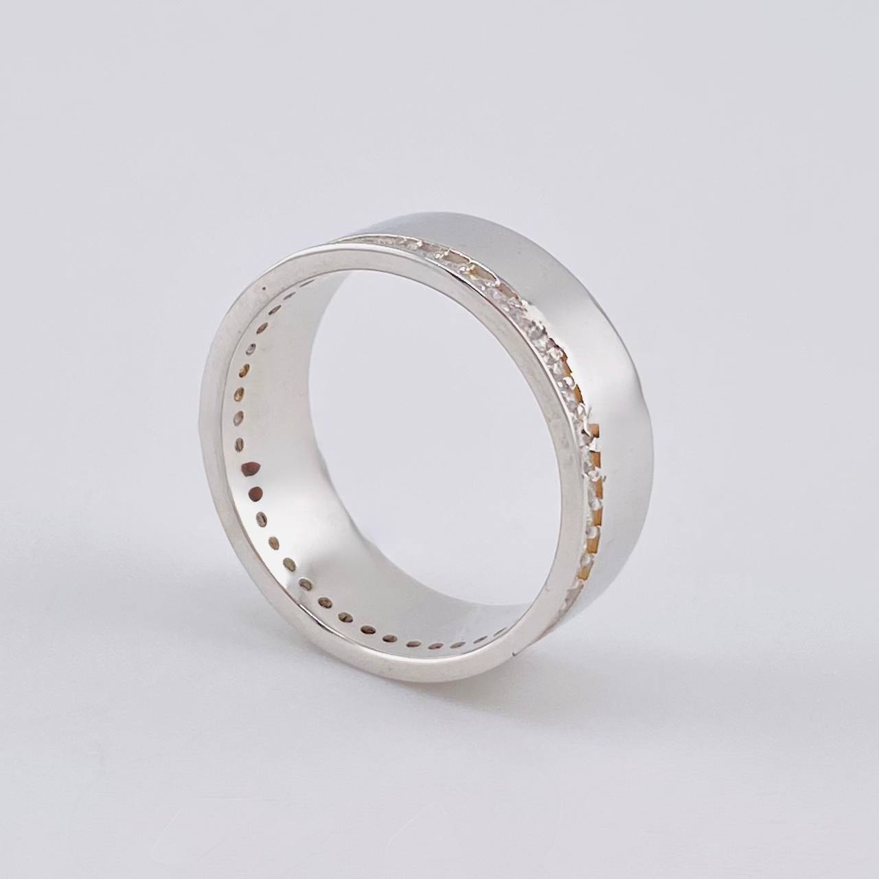 Anillo Argolla carril tupido 5.9g / T6 Oro Blanco 18K