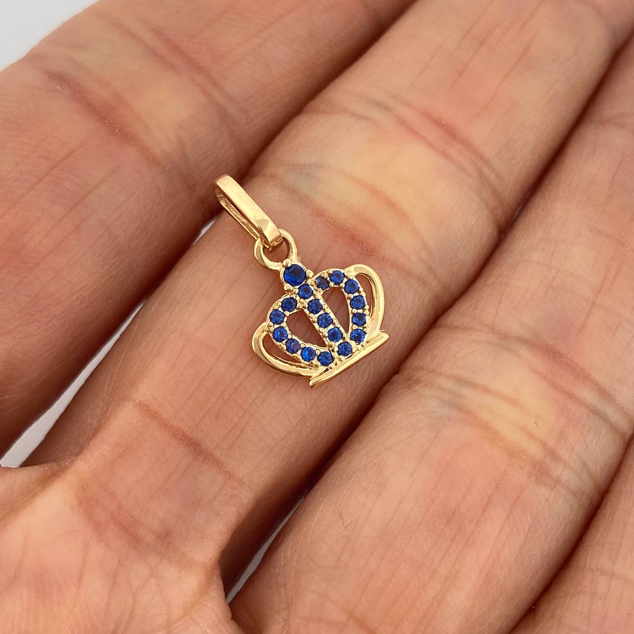 Dije Corona 0.65gr / 1.7cm / Oro Amarillo 18K &