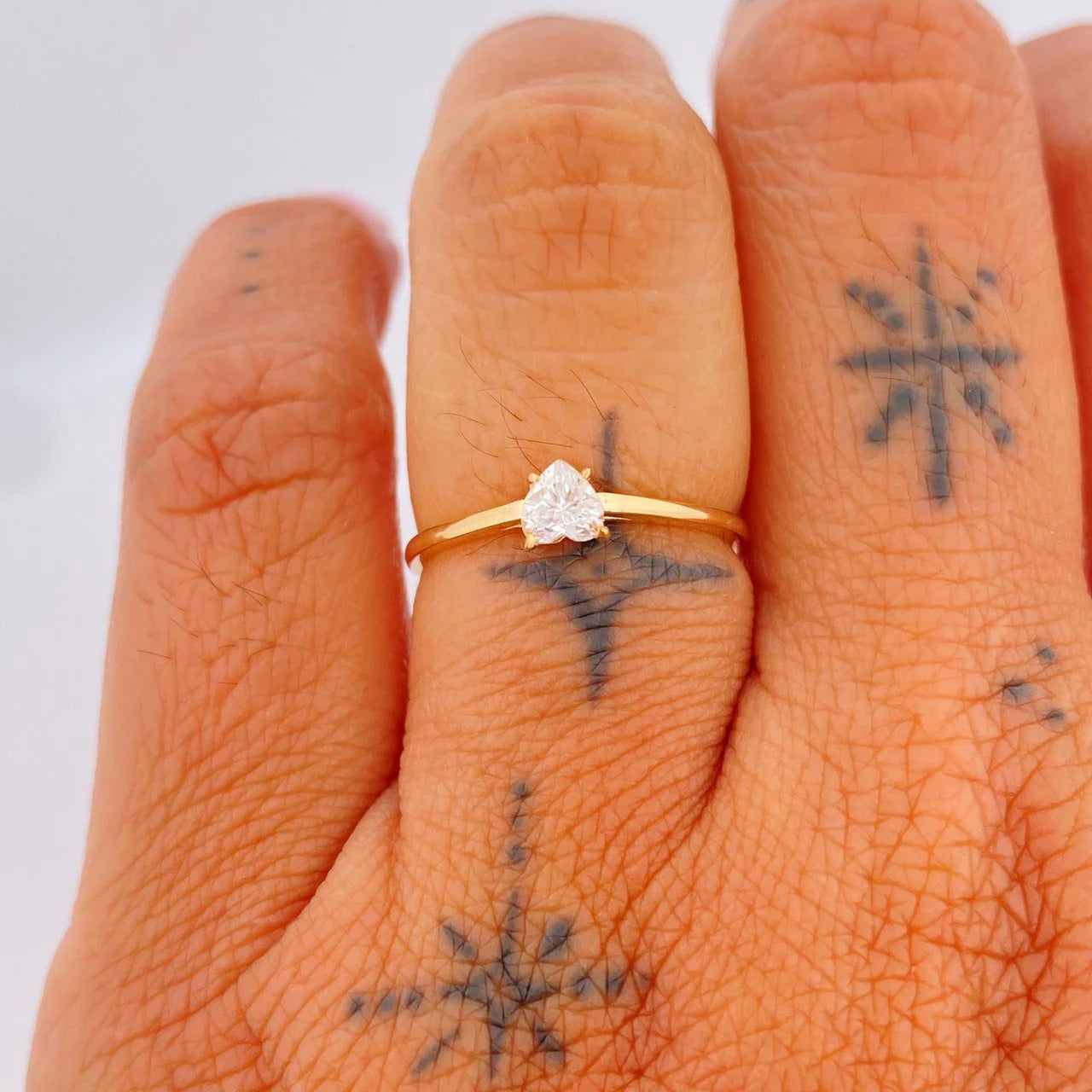 Anillo Corazon 1.35gr / T6 1/2 / Oro Amarillo 18K %