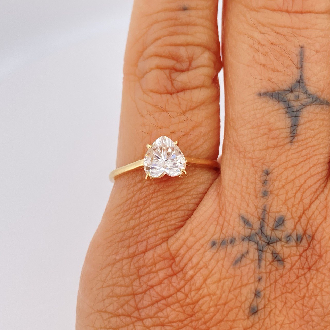 Anillo Corazon 1.45gr / T5 1/2 / Oro Amarillo 18K &