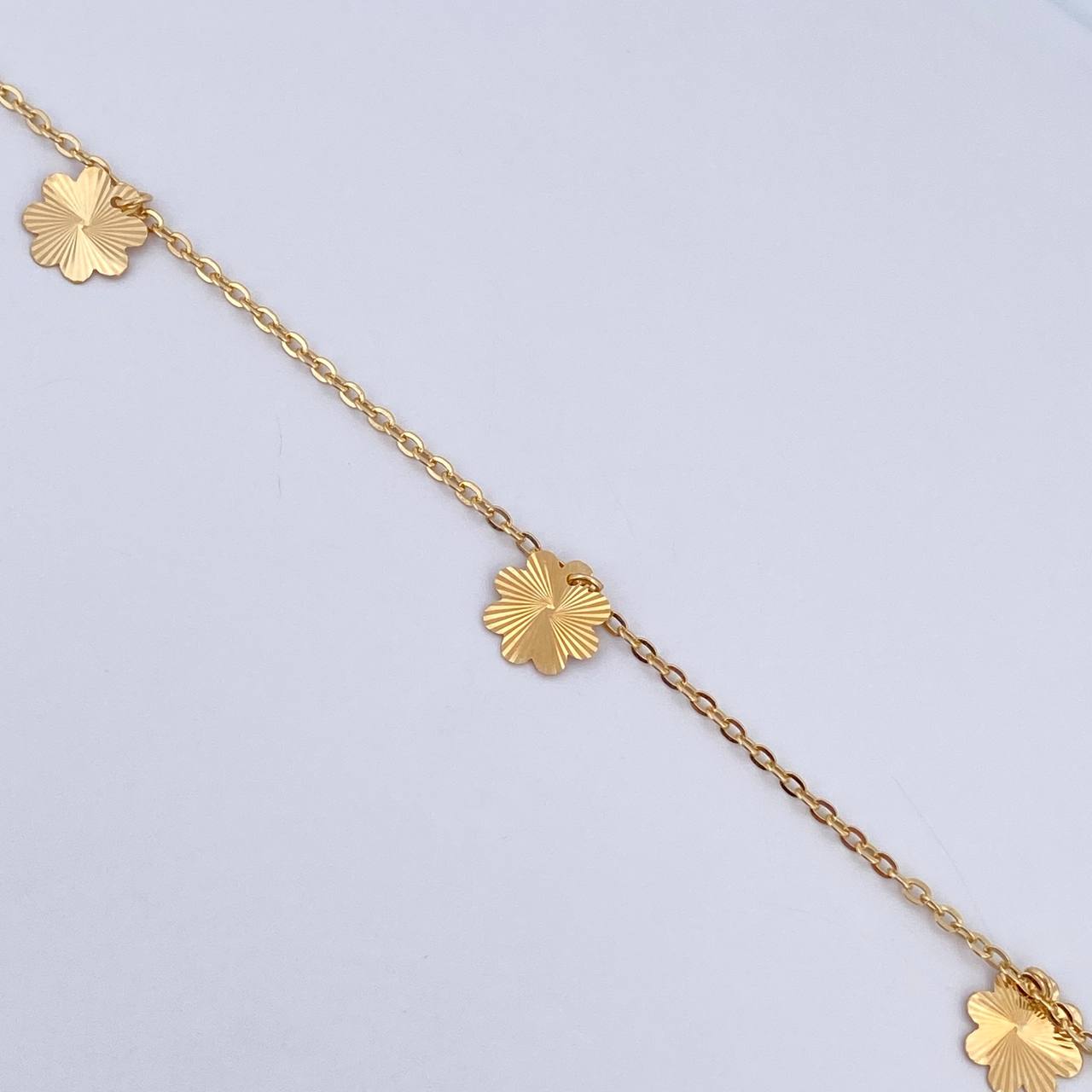 Tobillera Aro Seguido Flores 1.95gr / 25.1cm / 1.1mm Diamantada Oro Amarillo 18K &