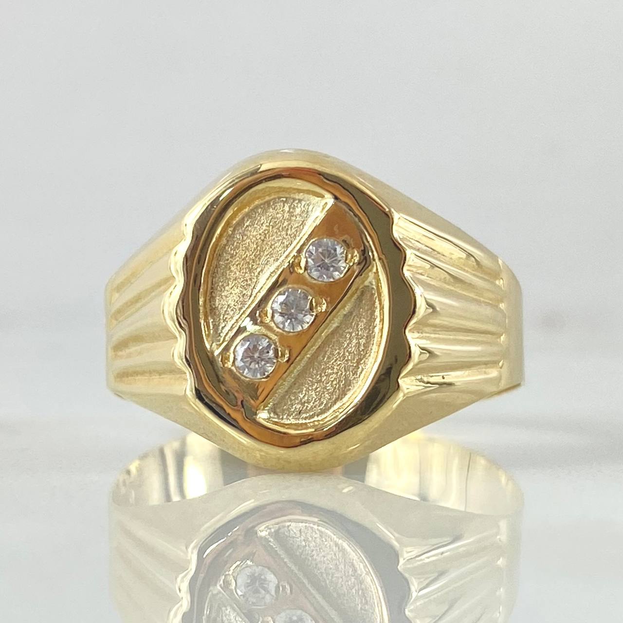 Anillo Trinity 2.6gr / T11 / Oro 18K ©