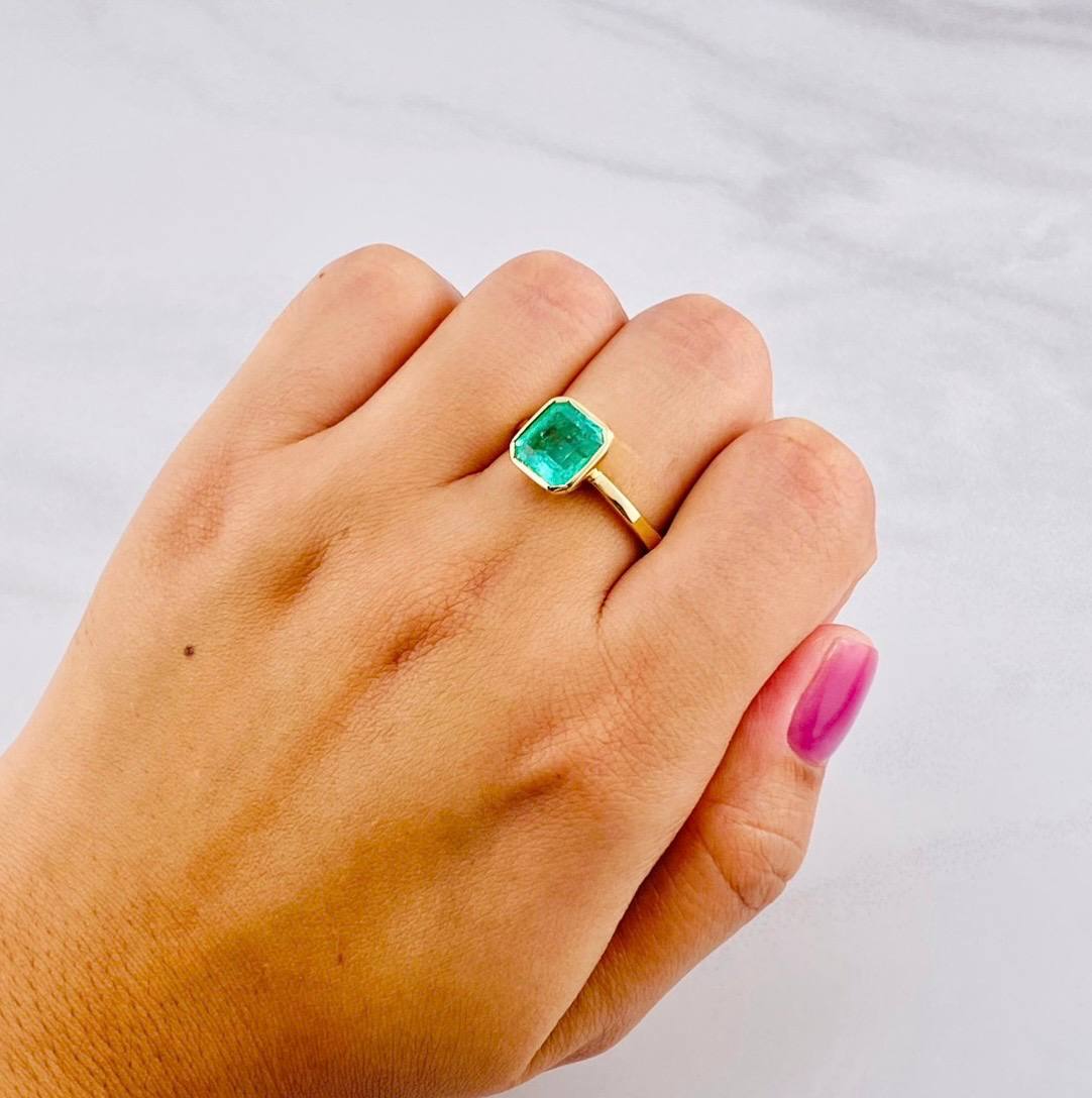 Anillo Cubo Esmeralda 1.2qts 4.45g / T9 Oro Amarillo 18K
