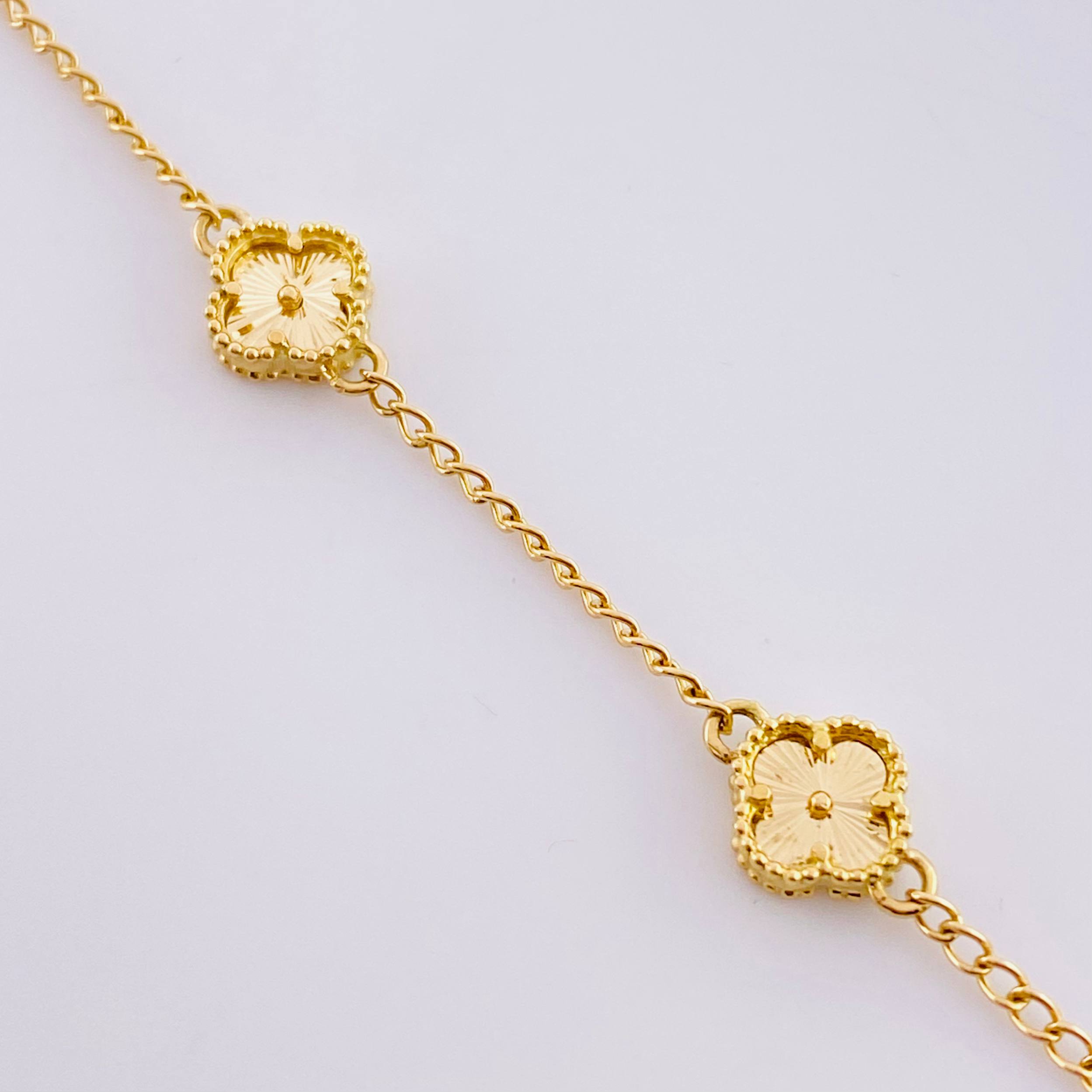 Pulso Trebol Espiga Diamantado 4.85g / 18.2cm / 1.6mm Oro Amarillo 18K