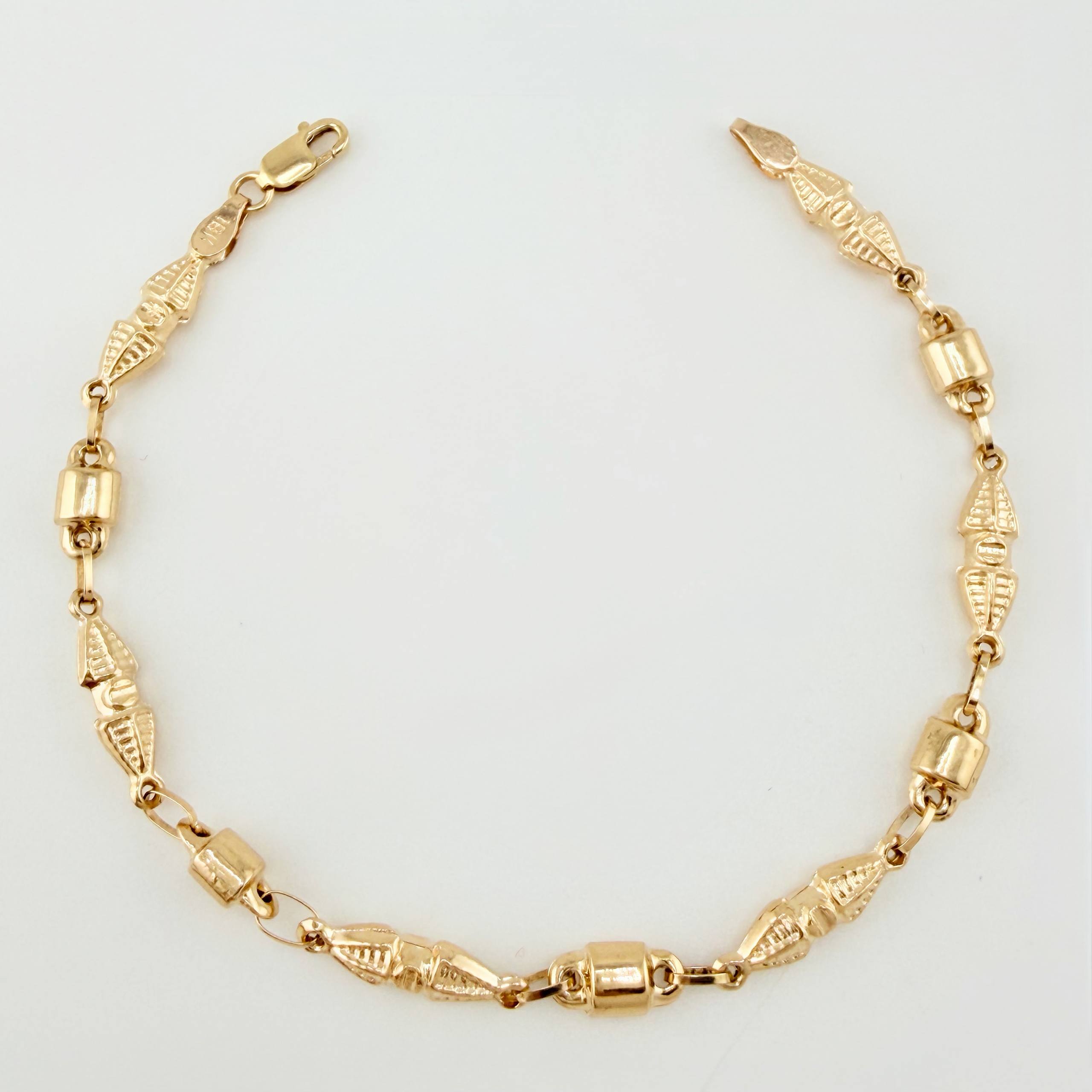 Pulso Rustico Boya Dubai 3.85gr / 18cm / 4.4mm Oro Amarillo 18K
