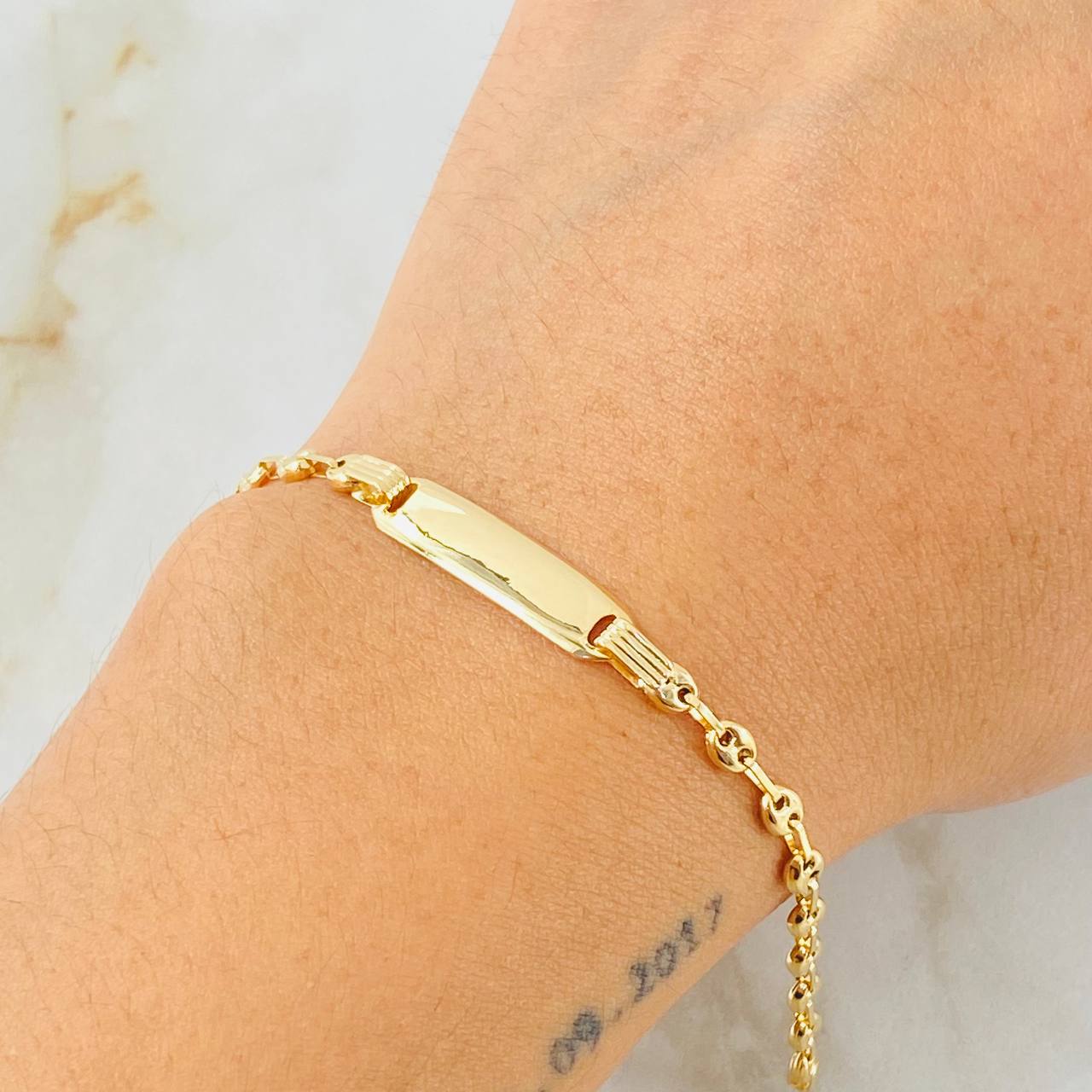 Pulso Bebé GC Placa Rectangular 2.3gr / 15cm / Oro Amarillo 18K *