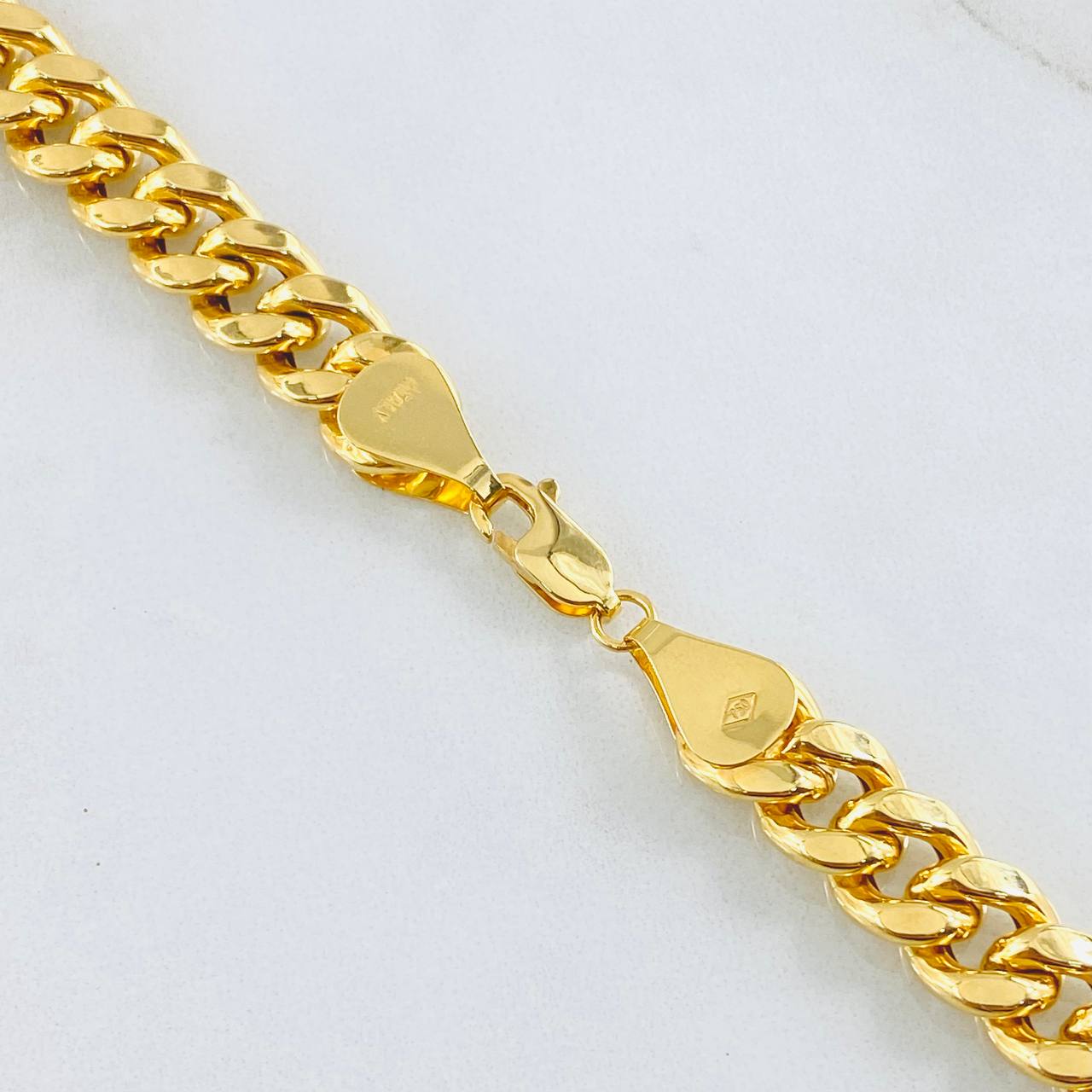 Cadena Cubana 21.2gr / 60cm / Oro Amarillo +1 18K *